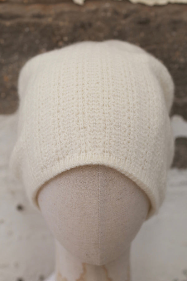 NAN KNITS 25 Autumn and Winter Hollow Mechanism Beanie NAN-N25AWHAT05WHI-BAI White